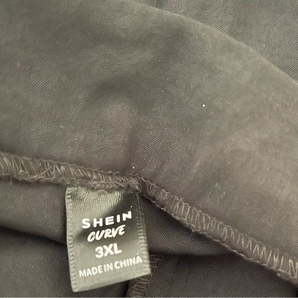 COPY - SHEIN wide leg trousers in size 3XL - Picture 2 of 2